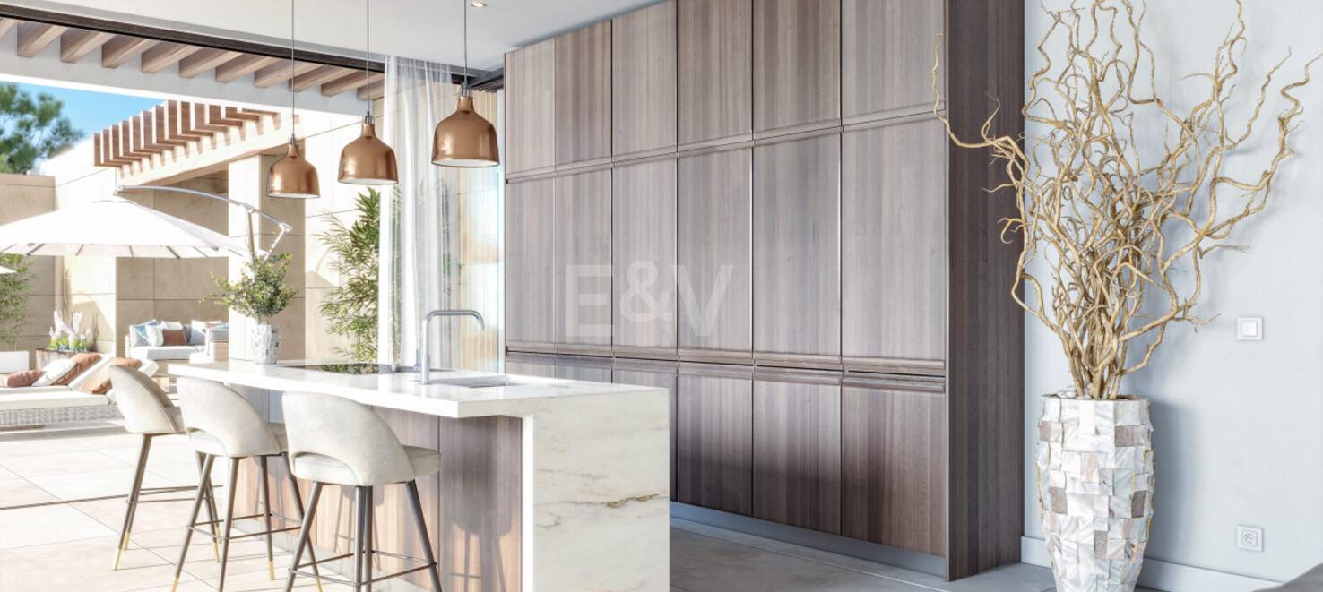 Villa chic sobre plano en parcela amplia con vistas panorámicas al mar