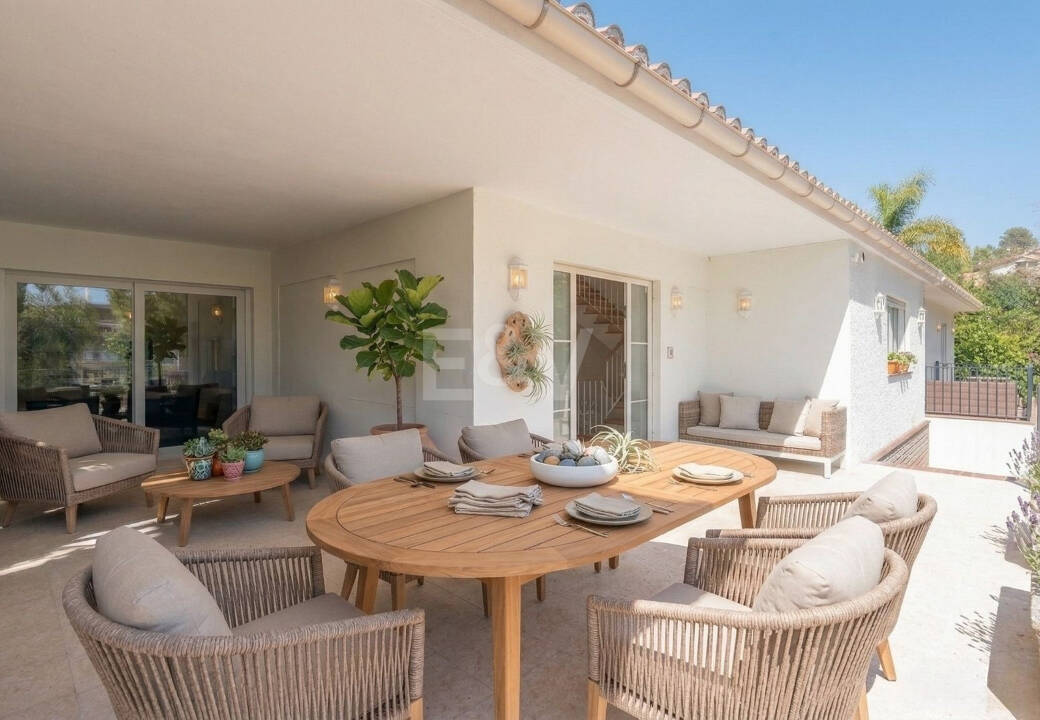 Beachside Villa med privat pool bara steg från stranden