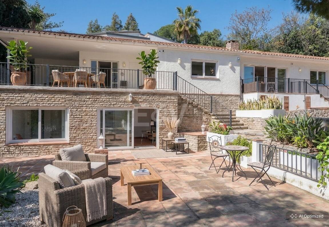 Beachside Villa with Private Pool Just Steps from the Beach