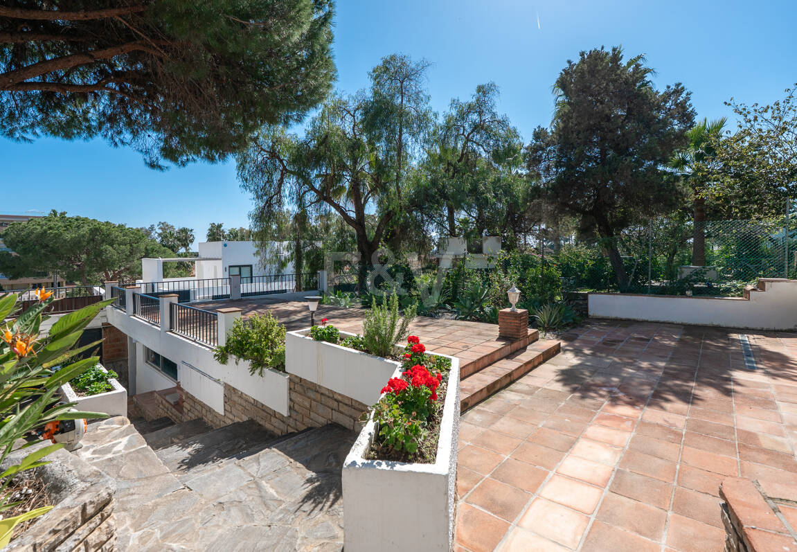 Beachside Villa with Private Pool Just Steps from the Beach