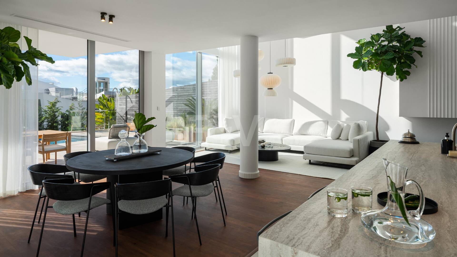 Elegante vivienda contemporánea con vistas al mar en Meisho Hills, Sierra Blanca