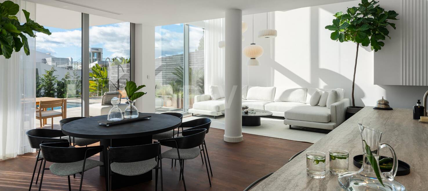 Elegantes zeitgenössisches Wohnen mit Meerblick in Meisho Hills, Sierra Blanca