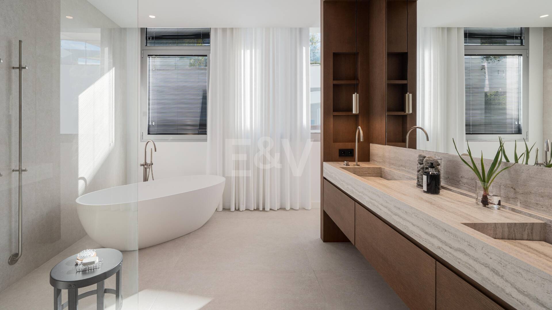 Elegante vivienda contemporánea con vistas al mar en Meisho Hills, Sierra Blanca