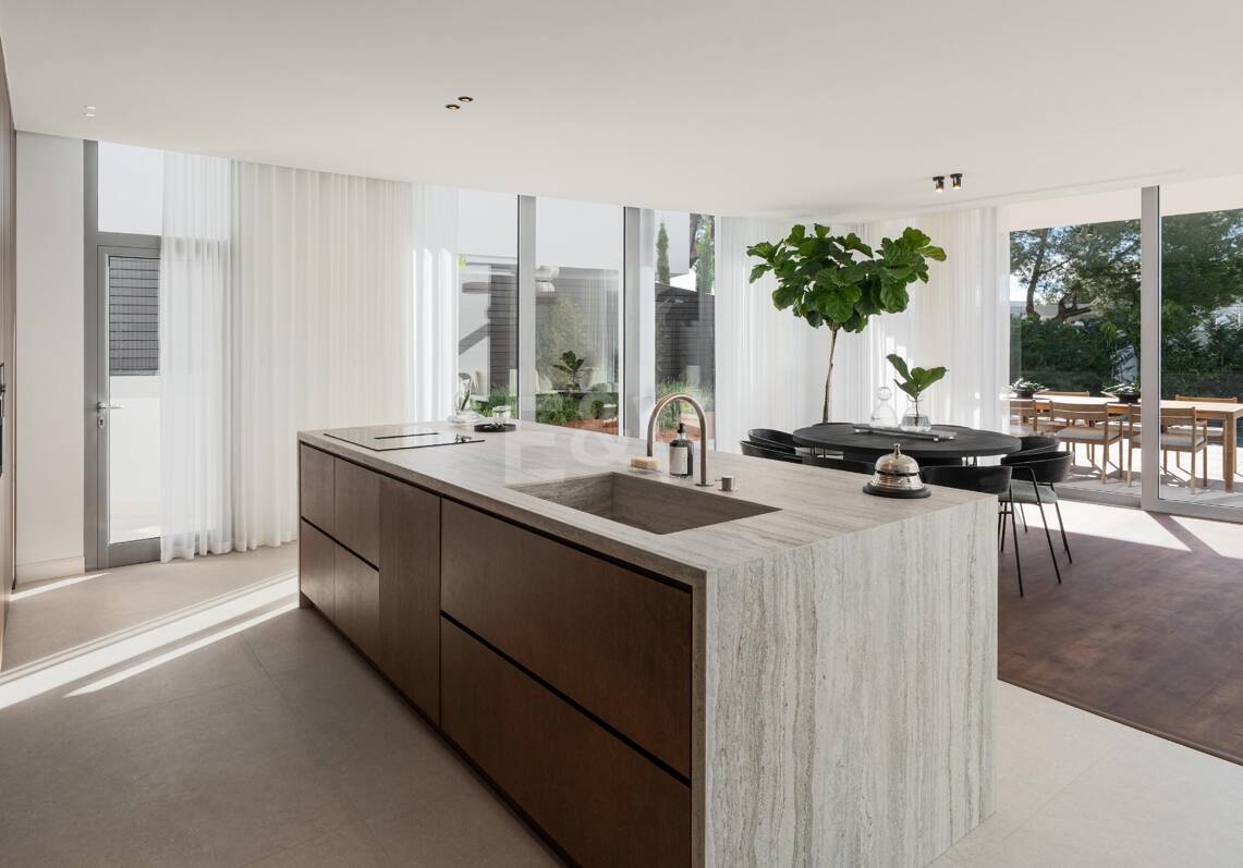 Refined Contemporary Living with Sea Views in Meisho Hills, Sierra Blanca