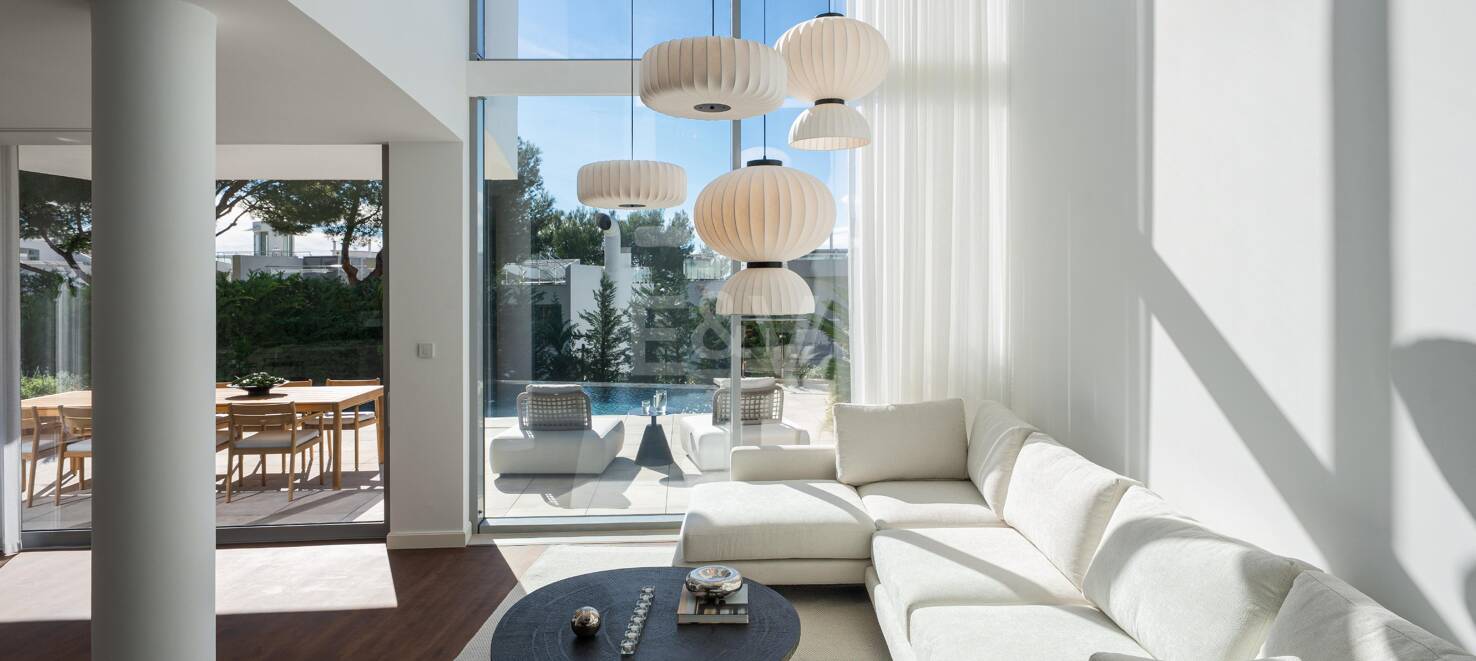 Elegantes zeitgenössisches Wohnen mit Meerblick in Meisho Hills, Sierra Blanca