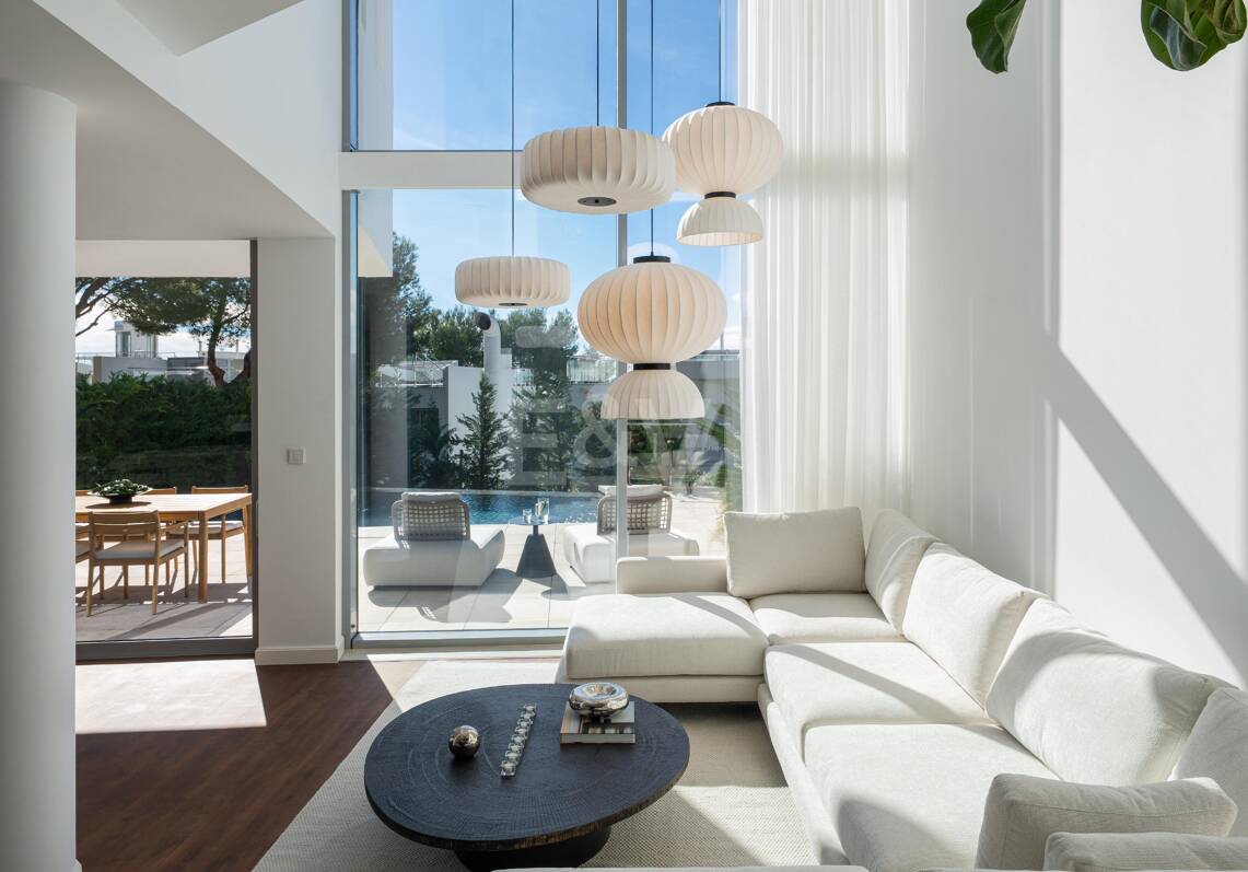 Refined Contemporary Living with Sea Views in Meisho Hills, Sierra Blanca