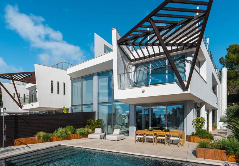 Refined Contemporary Living with Sea Views in Meisho Hills, Sierra Blanca