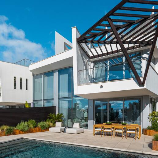 Elegantes zeitgenössisches Wohnen mit Meerblick in Meisho Hills, Sierra Blanca