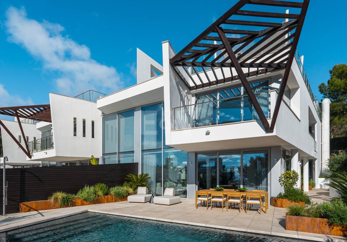 Refined Contemporary Living with Sea Views in Meisho Hills, Sierra Blanca