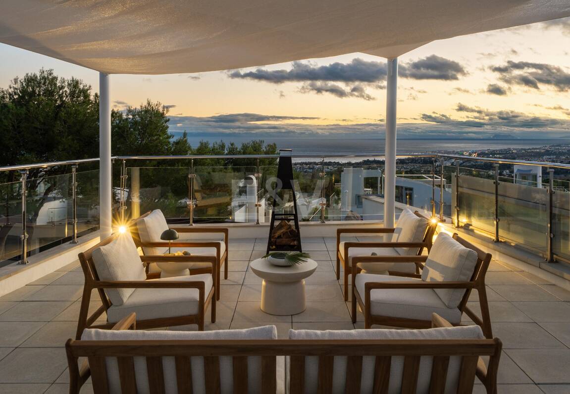 Refined Contemporary Living with Sea Views in Meisho Hills, Sierra Blanca