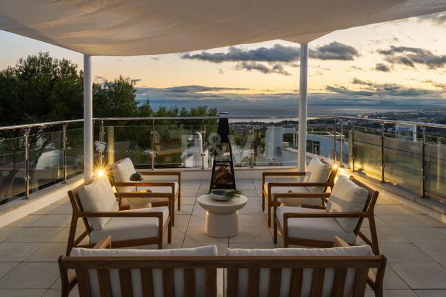 Refined Contemporary Living with Sea Views in Meisho Hills, Sierra Blanca