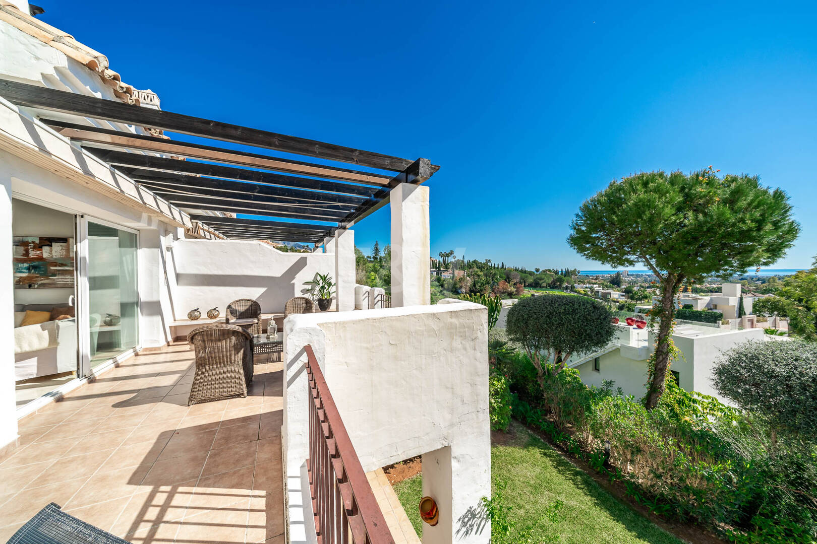 Elegant Duplex Apartment with Panoramic Sea Views in Gated and Sought-After Community