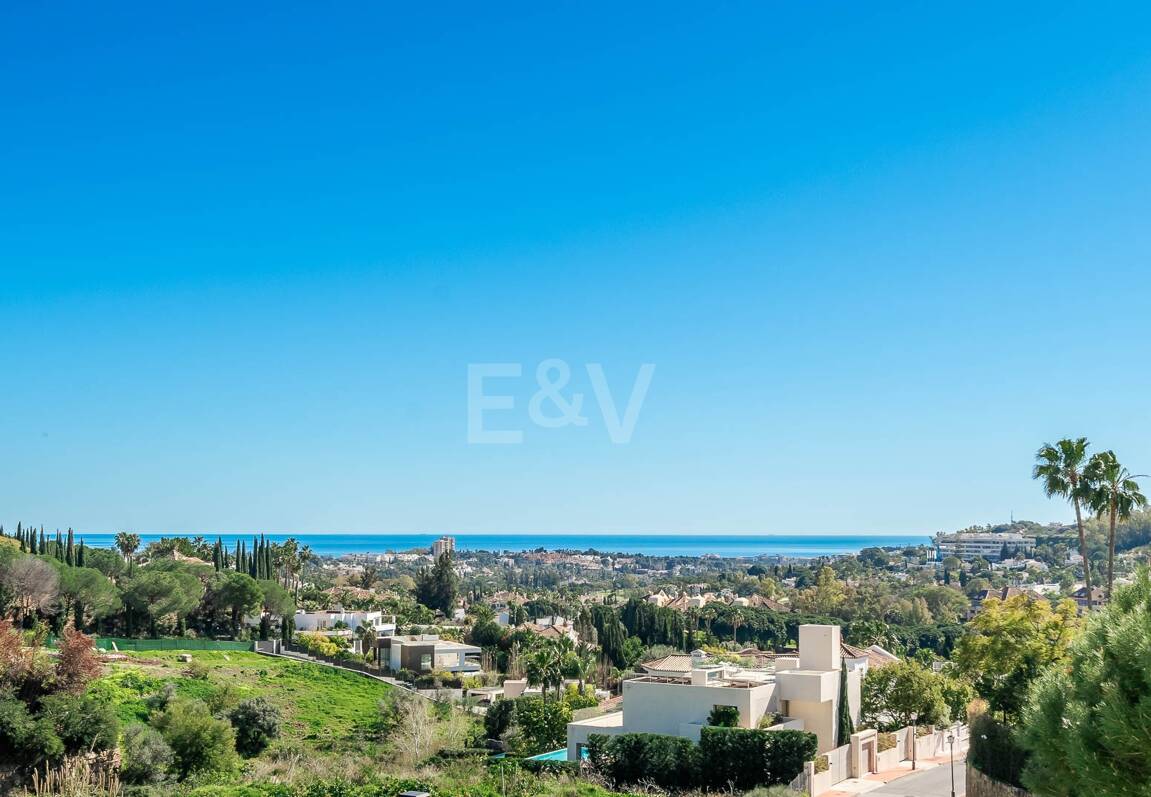 Elegant Duplex Apartment with Panoramic Sea Views in Gated and Sought-After Community