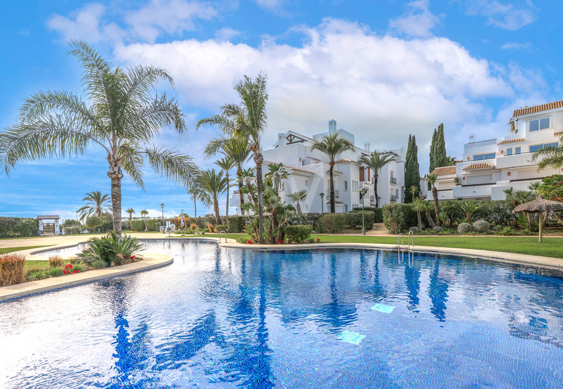 Seafront Apartment with Garden in Palm Beach, Los Monteros