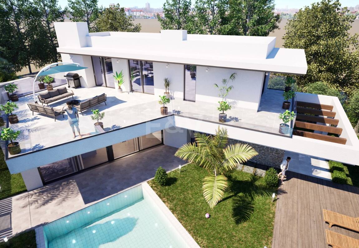 Villa de lujo Bajo Construcción a poca distancia de la playa