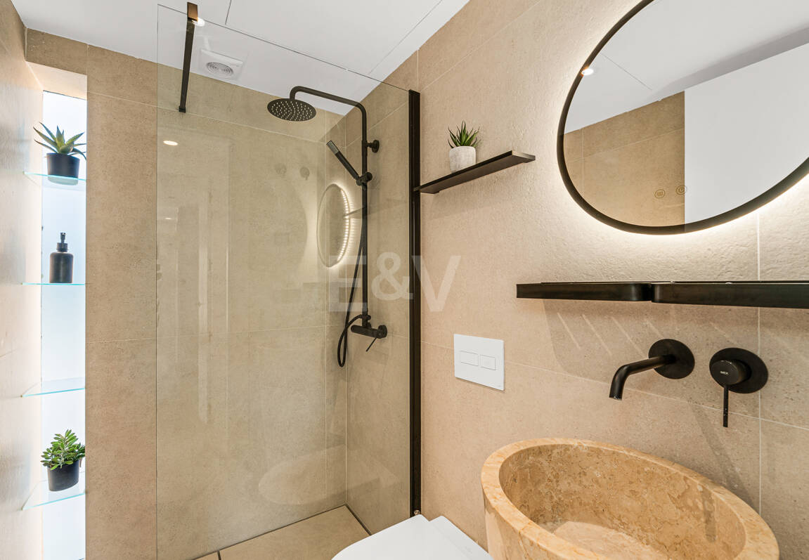 Villa im skandinavischen Stil mit Panoramablick in Las Brisas