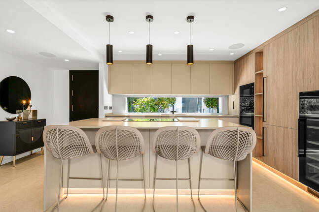 Villa im skandinavischen Stil mit Panoramablick in Las Brisas