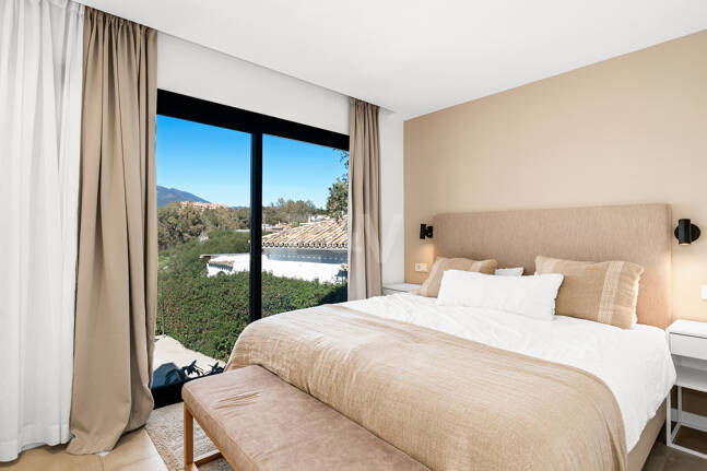 Villa im skandinavischen Stil mit Panoramablick in Las Brisas