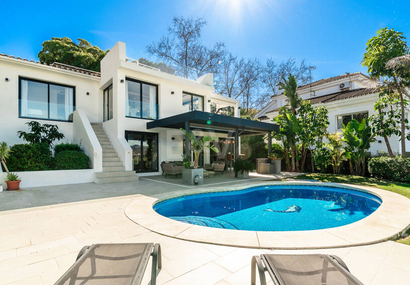 Villa im skandinavischen Stil mit Panoramablick in Las Brisas