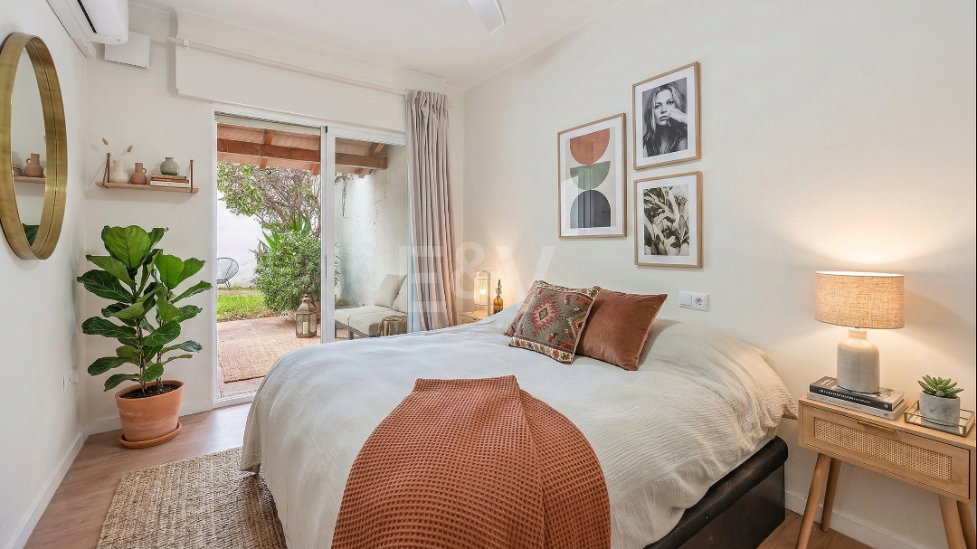 Doppelhaushälfte mit Privatgarten und Meerblick