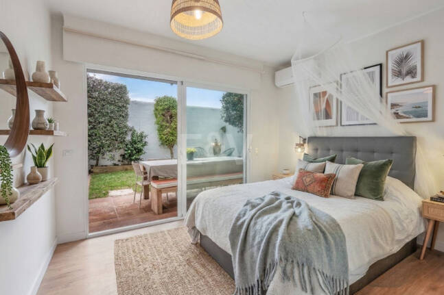 Doppelhaushälfte mit Privatgarten und Meerblick