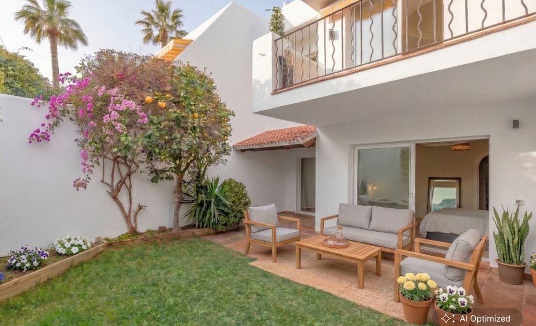 Semi-Detached House with Private Garden and Sea Views