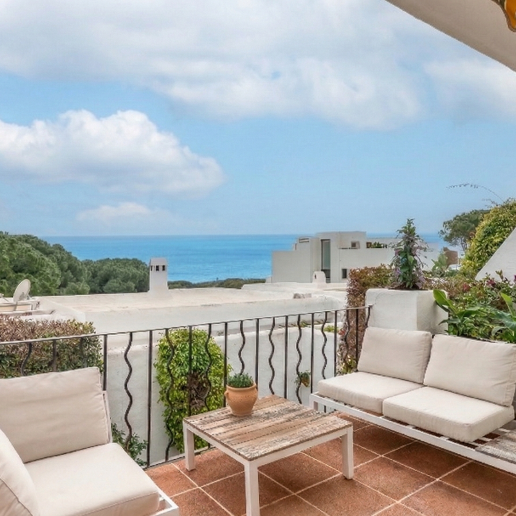 Doppelhaushälfte mit Privatgarten und Meerblick