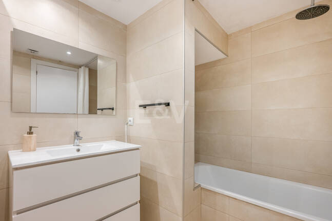 Doppelhaushälfte mit Privatgarten und Meerblick