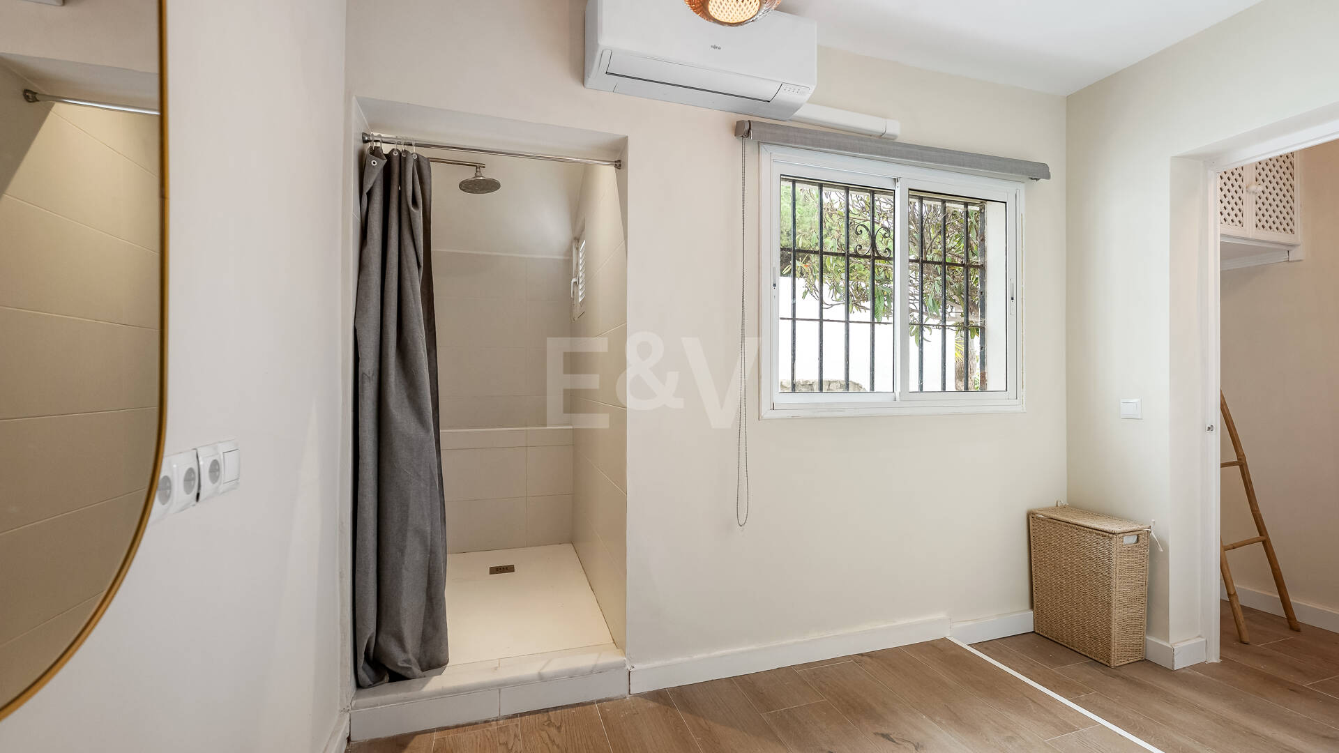 Doppelhaushälfte mit Privatgarten und Meerblick