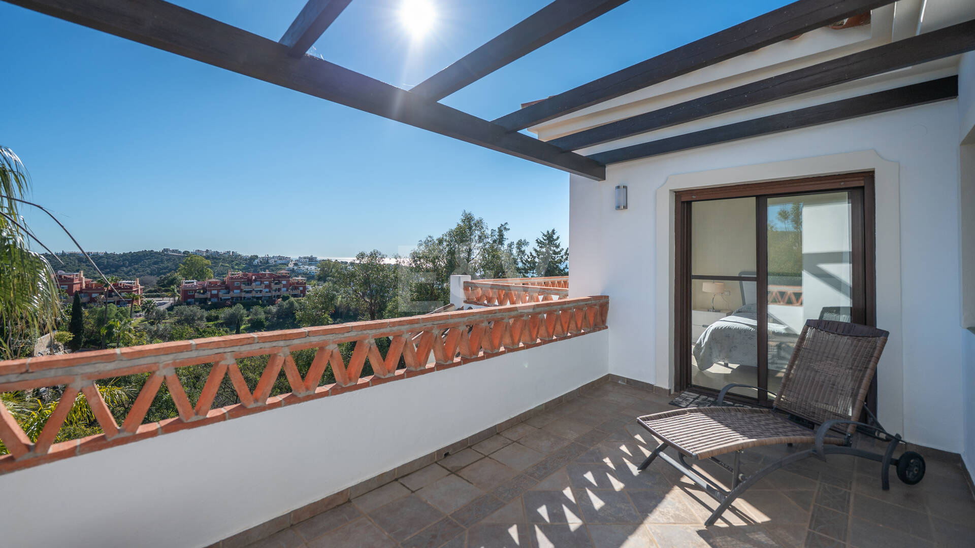 Family Villa with Panoramic Views and Expansive Private Garden