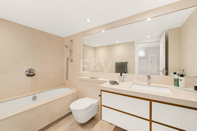Elegant Andalusian-Modern Villa Next to Los Naranjos Golf Course in Nueva Andalucia