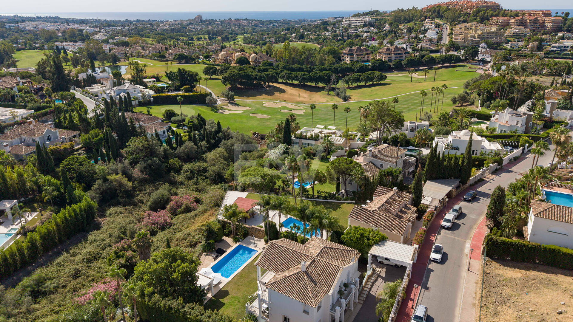 Elegant Andalusian-Modern Villa Next to Los Naranjos Golf Course in Nueva Andalucia