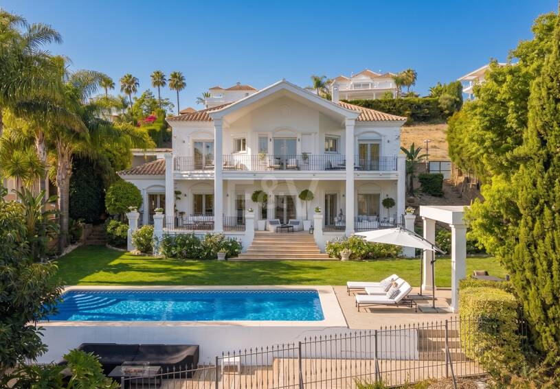 Elegant Andalusian-Modern Villa Next to Los Naranjos Golf Course in Nueva Andalucia