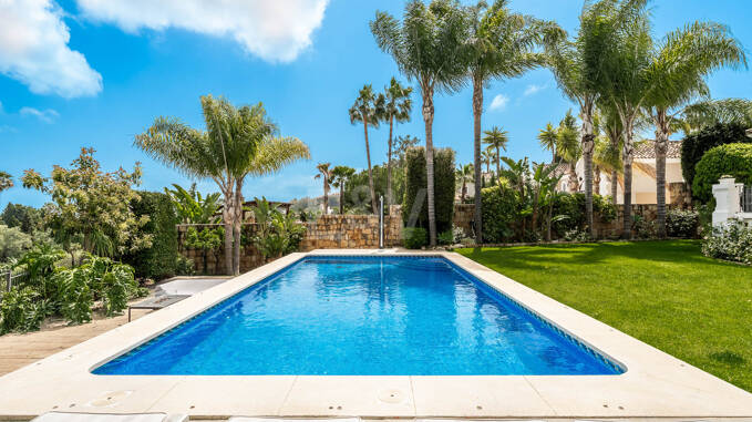 Elegant Andalusian-Modern Villa Next to Los Naranjos Golf Course in Nueva Andalucia