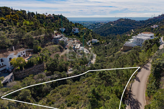 Erstklassiges Baugrundstück mit Südostausrichtung und Meerblick in El Madroñal