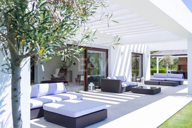 Villa contemporánea con impresionantes vistas en La Zagaleta