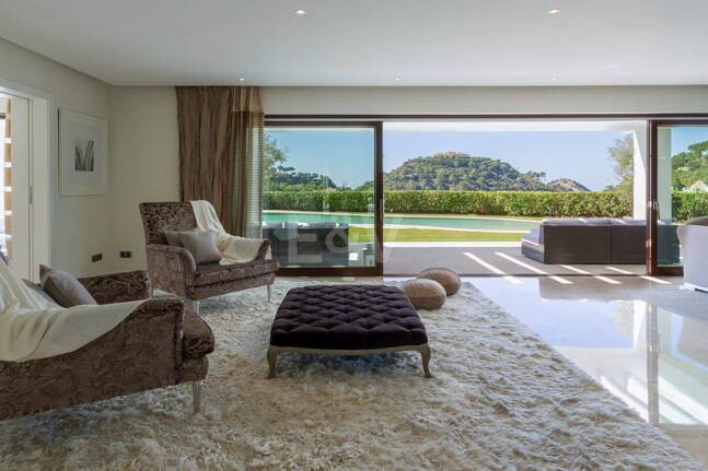 Villa contemporánea con impresionantes vistas en La Zagaleta