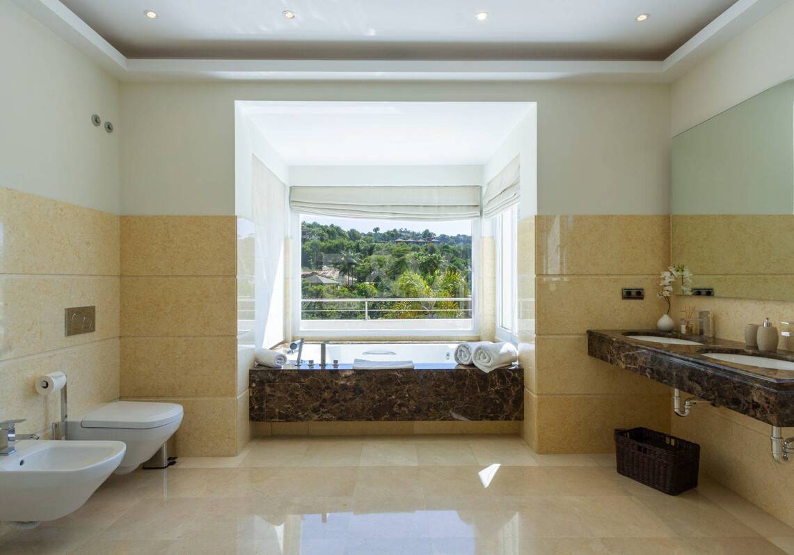 Contemporary villa with stunning open views in La Zagaleta
