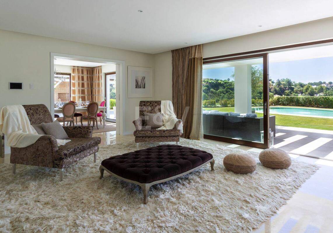Contemporary villa with stunning open views in La Zagaleta
