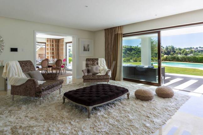 Villa contemporánea con impresionantes vistas en La Zagaleta