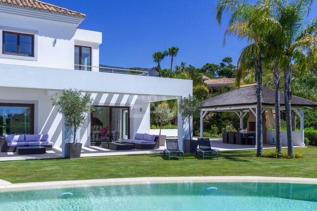 Villa contemporánea con impresionantes vistas en La Zagaleta