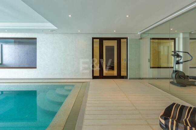 Villa contemporánea con impresionantes vistas en La Zagaleta
