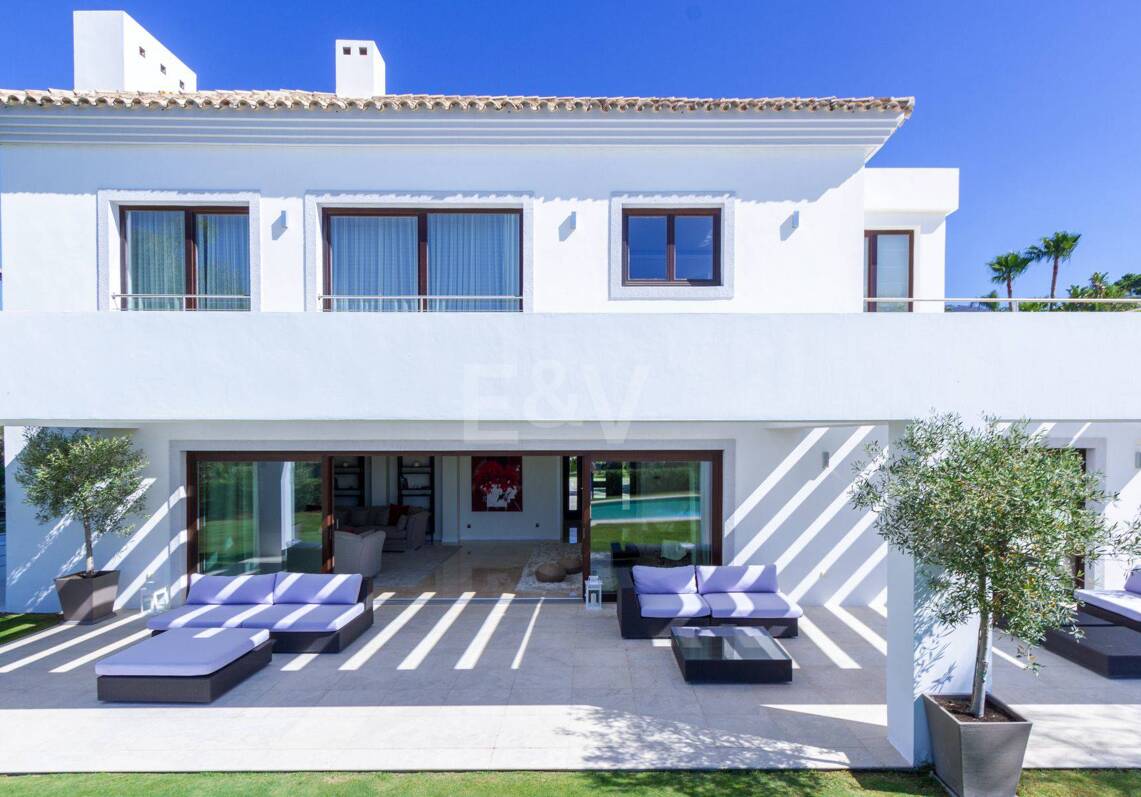 Contemporary villa with stunning open views in La Zagaleta