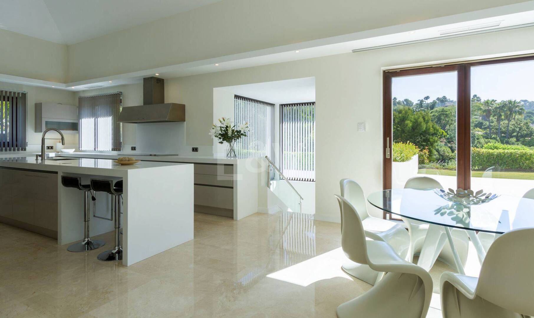 Villa contemporánea con impresionantes vistas en La Zagaleta