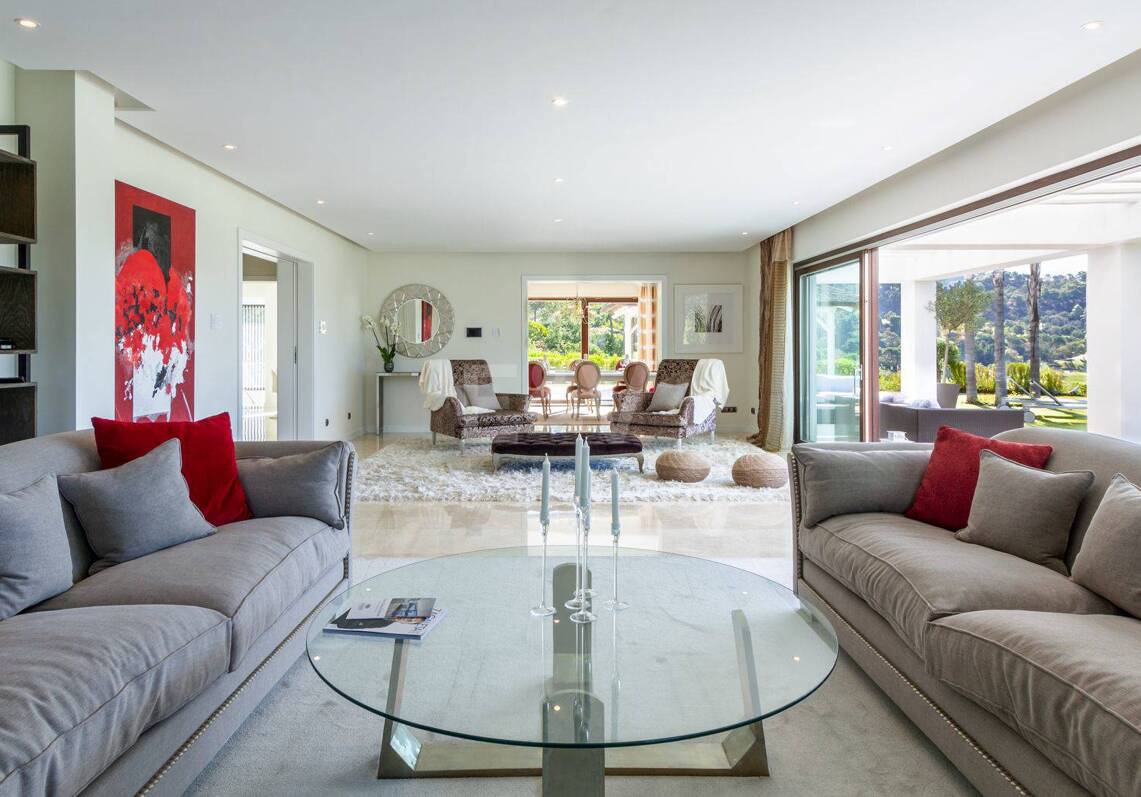 Contemporary villa with stunning open views in La Zagaleta