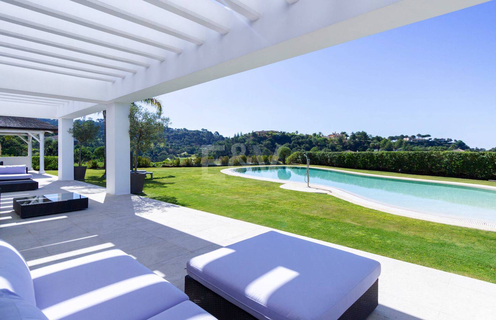 Villa contemporánea con impresionantes vistas en La Zagaleta