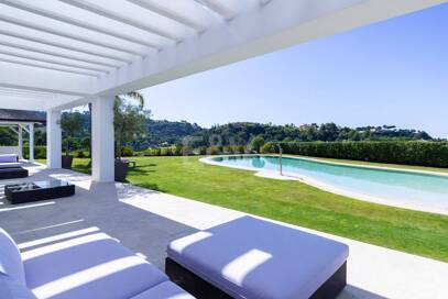 Contemporary villa with stunning open views in La Zagaleta