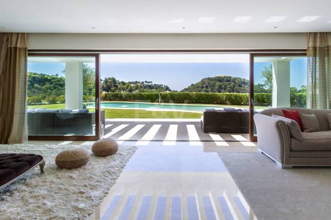 Villa contemporánea con impresionantes vistas en La Zagaleta