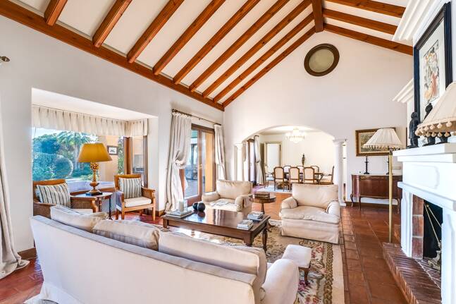 Mediterranean Beachside Villa with Large Garden