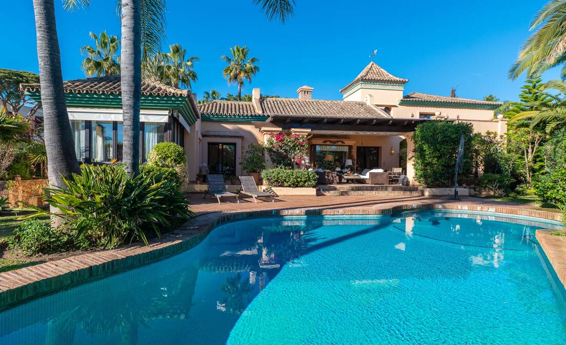 Mediterranean Beachside Villa with Large Garden